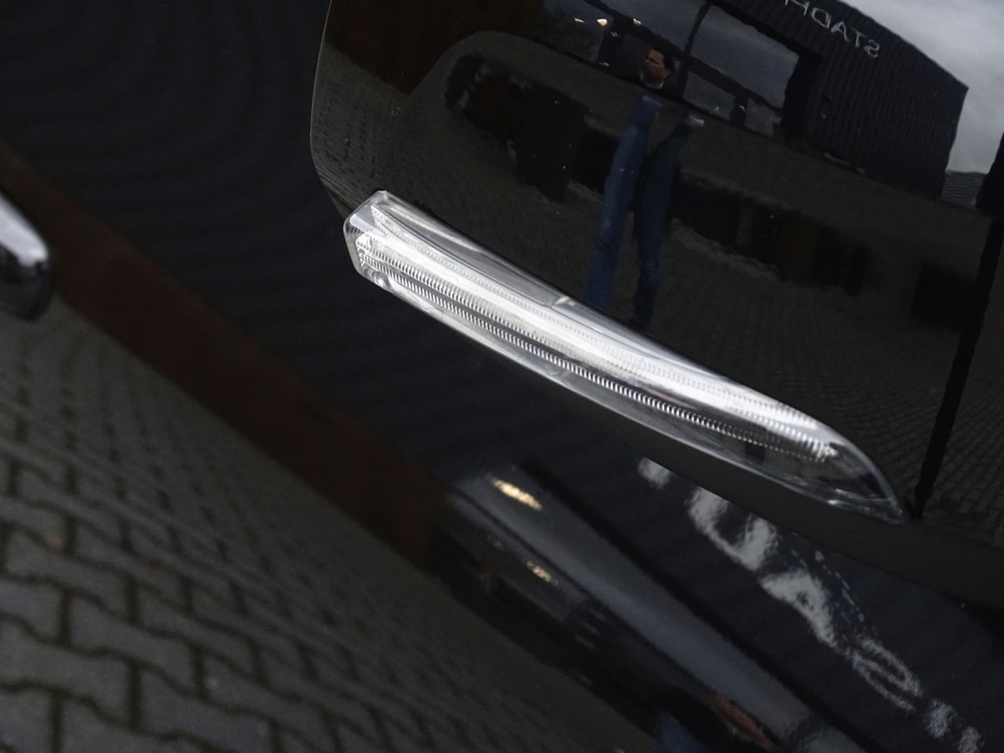 Volvo XC60 T8 392PK automaat AWD / R-Design / 360° *NAP*