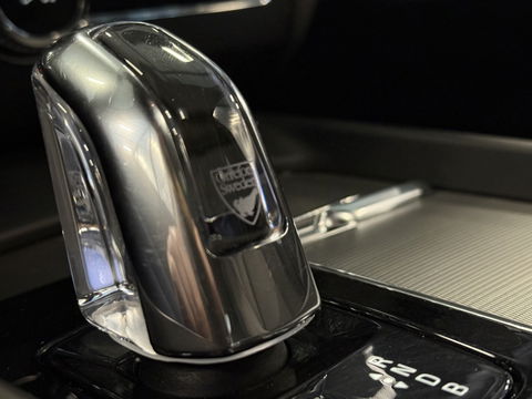 Volvo XC60 T8 408PK AWD / R-Design / LED