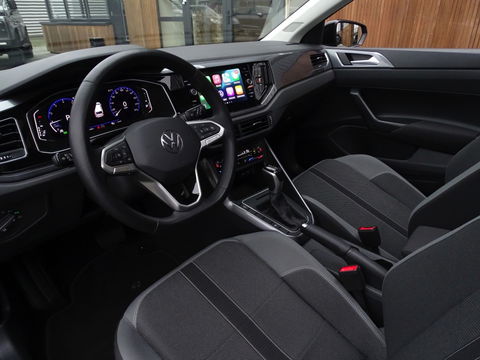 Volkswagen Polo 1.0 TSI 95PK DSG automaat / R-Line / RNS / IQ-Light