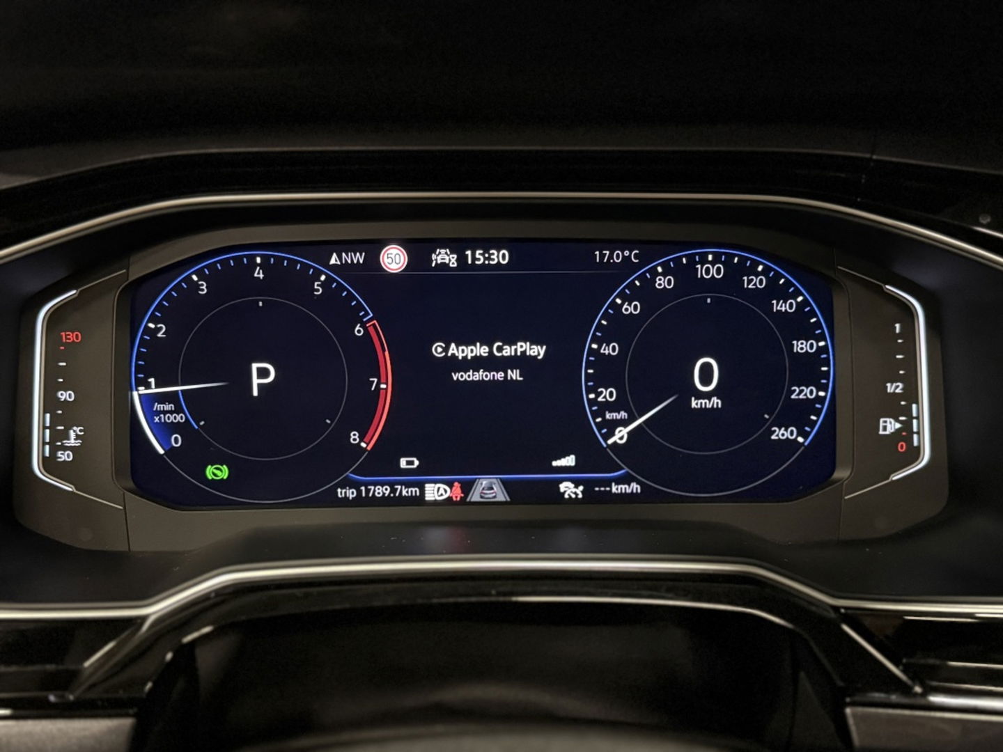 Volkswagen Polo 1.0 TSI 95PK DSG automaat / R-Line / RNS / IQ-Light