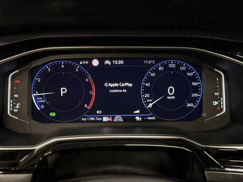 Volkswagen Polo 1.0 TSI 95PK DSG automaat / R-Line / RNS / IQ-Light