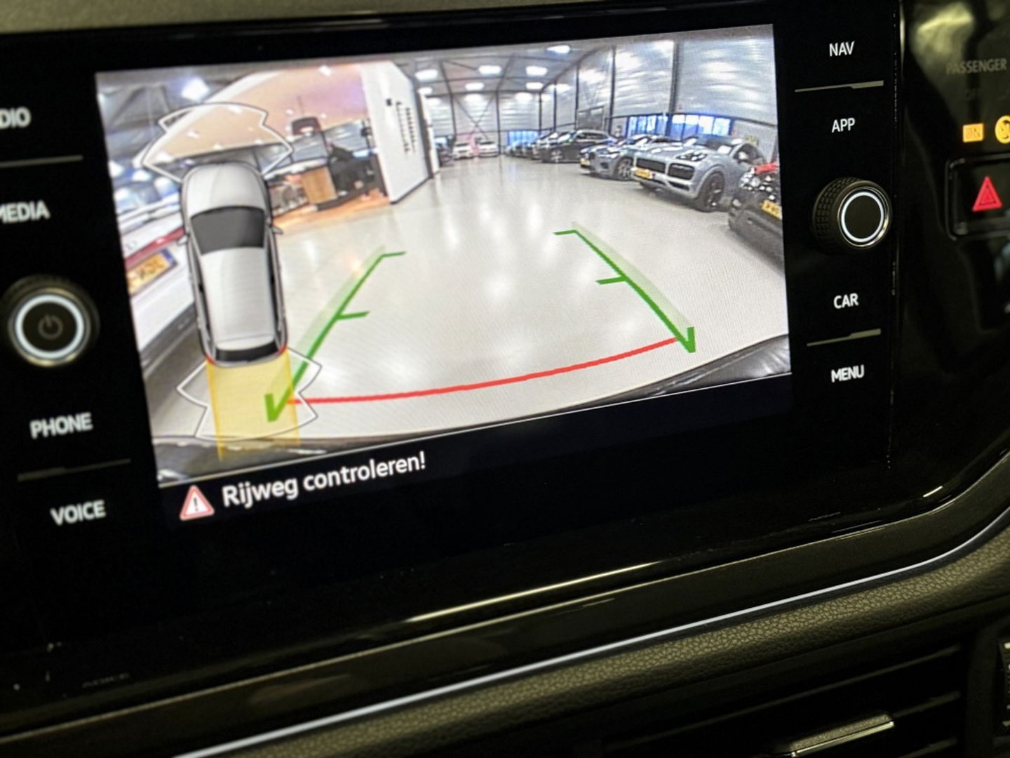 Volkswagen Polo 1.0 TSI 95PK DSG automaat / R-Line / RNS / IQ-Light