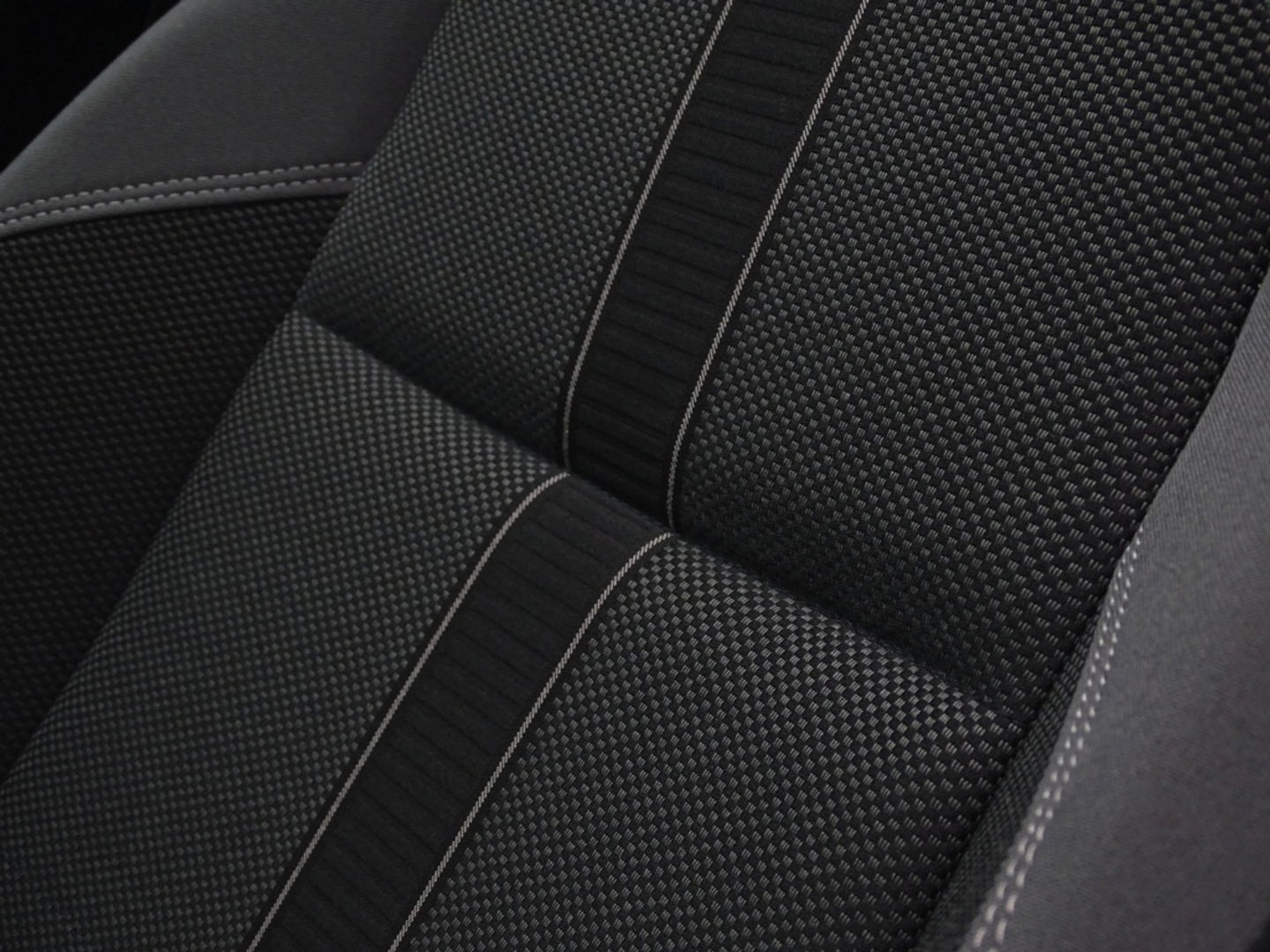 Volkswagen Polo 1.0 TSI 95PK DSG automaat / R-Line / RNS / IQ-Light