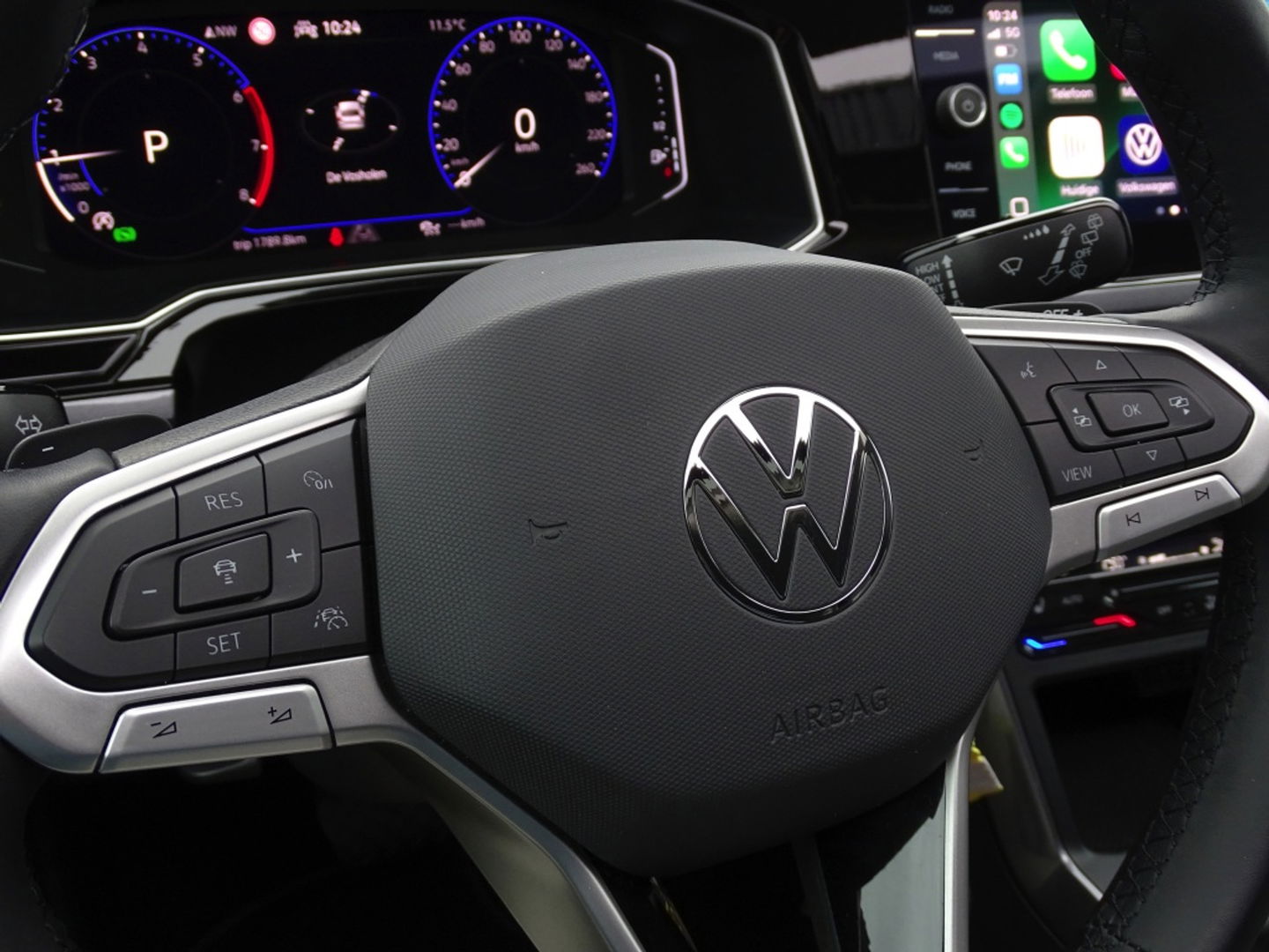 Volkswagen Polo 1.0 TSI 95PK DSG automaat / R-Line / RNS / IQ-Light