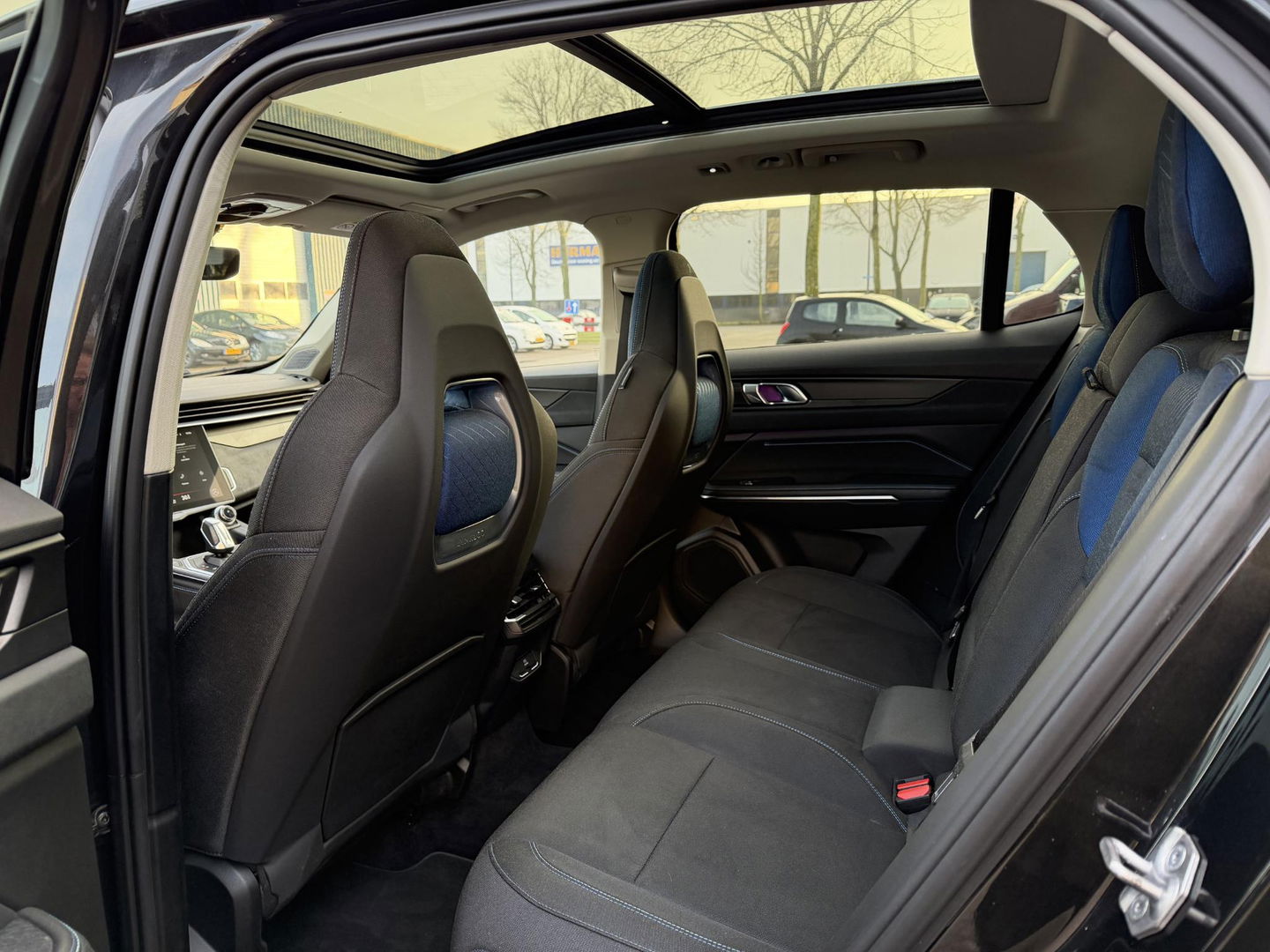 Lynk & Co 01 1.5 memory stoel l 360 l Pano