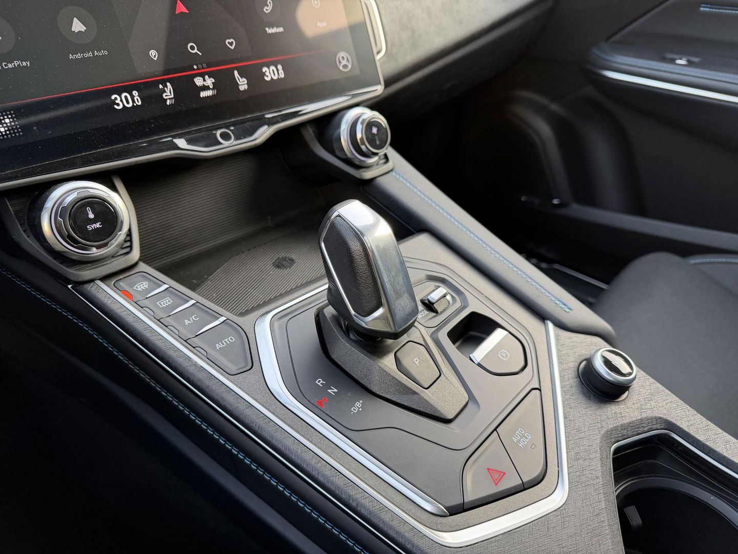 Lynk & Co 01 1.5 memory stoel l 360 l Pano