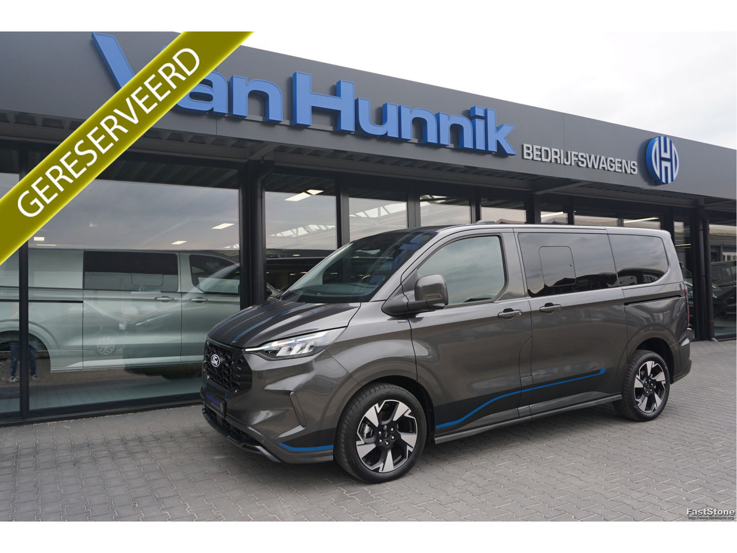 Ford Transit Custom 320S 170PK DC Sport AUT BPM VRIJ!! Navi, ACC, Trekhaak, 360° Cam, 17" LM, 2x Schuifdeur!! NR. A268