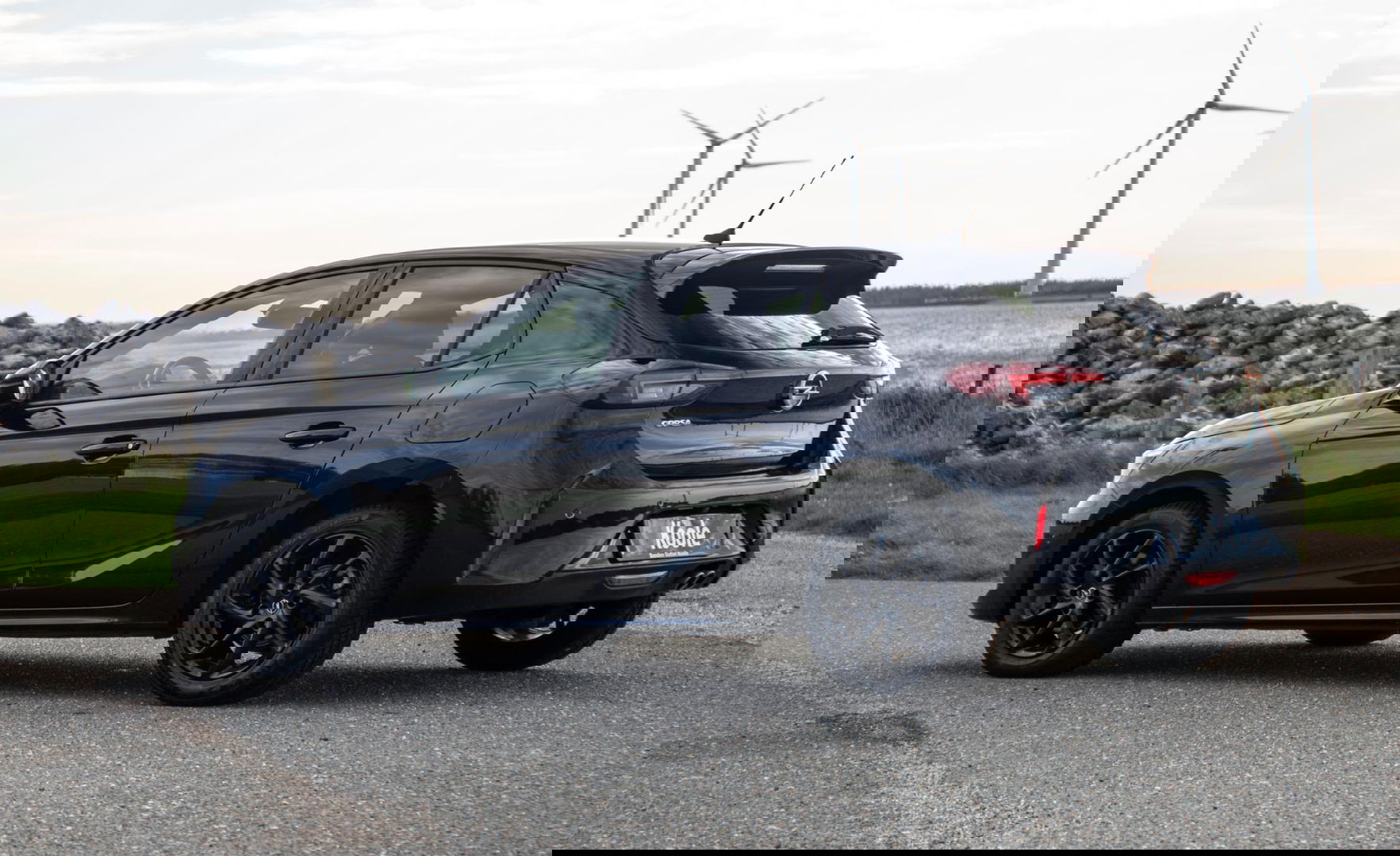 Opel Corsa 1.2 Turbo GS BLACK LINE / APPLE CARPLAY / AUTOMAAT / 360 CAMERA / STOELVERWARMING