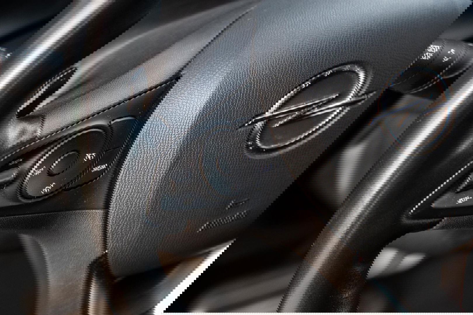 Opel Corsa 1.2 Turbo GS BLACK LINE / APPLE CARPLAY / AUTOMAAT / 360 CAMERA / STOELVERWARMING