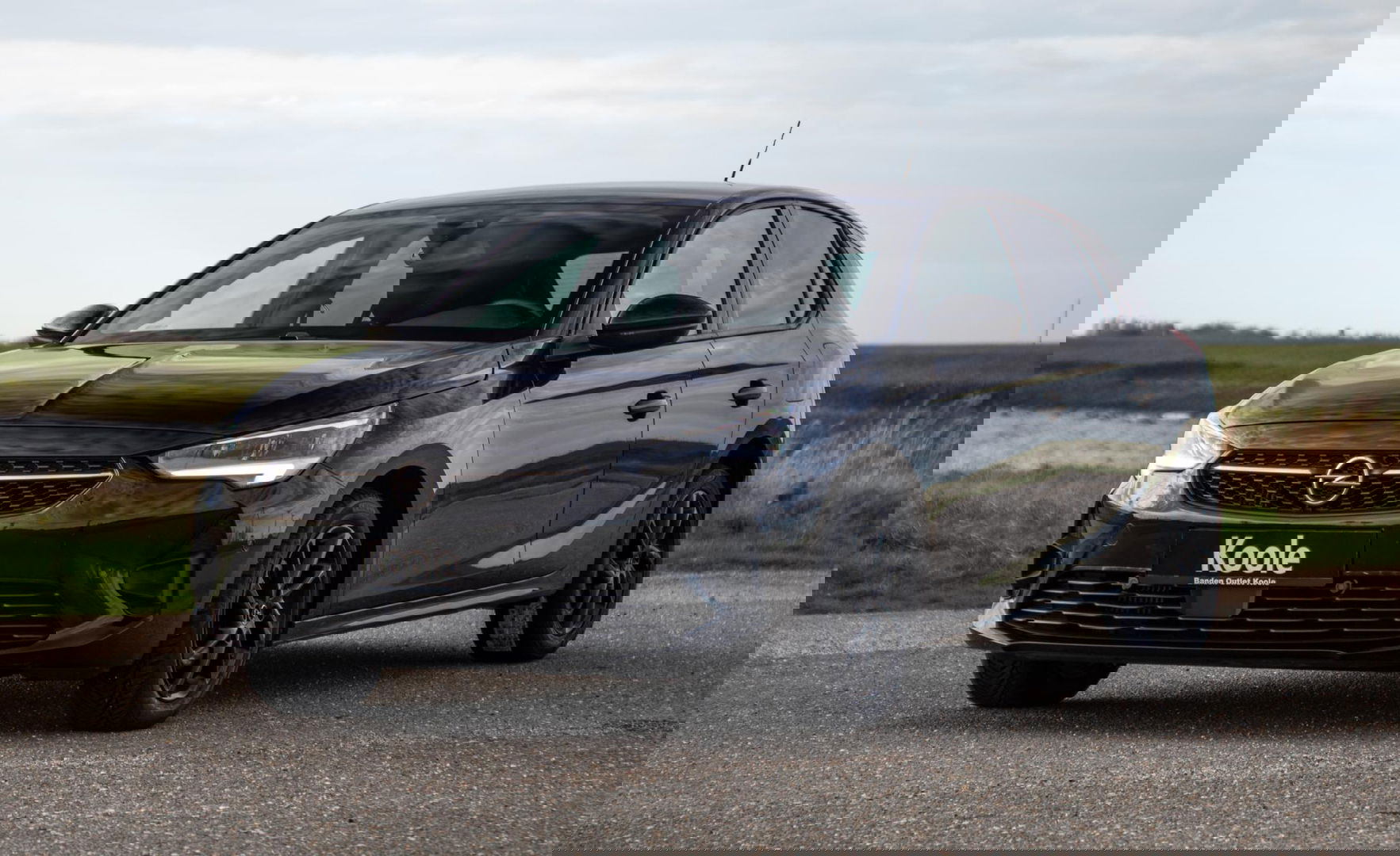 Opel Corsa 1.2 Turbo GS BLACK LINE / APPLE CARPLAY / AUTOMAAT / 360 CAMERA / STOELVERWARMING