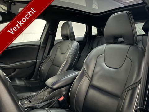 Volvo V40 2.0 T4 R-Design Pano Leer Camera Cruise Navi Trekh. NAP