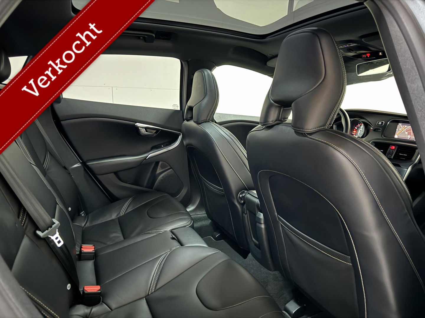 Volvo V40 2.0 T4 R-Design Pano Leer Camera Cruise Navi Trekh. NAP