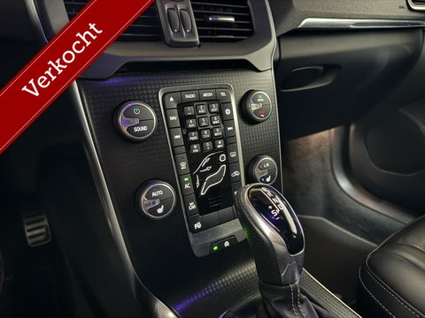 Volvo V40 2.0 T4 R-Design Pano Leer Camera Cruise Navi Trekh. NAP