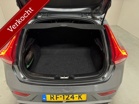 Volvo V40 2.0 T4 R-Design Pano Leer Camera Cruise Navi Trekh. NAP