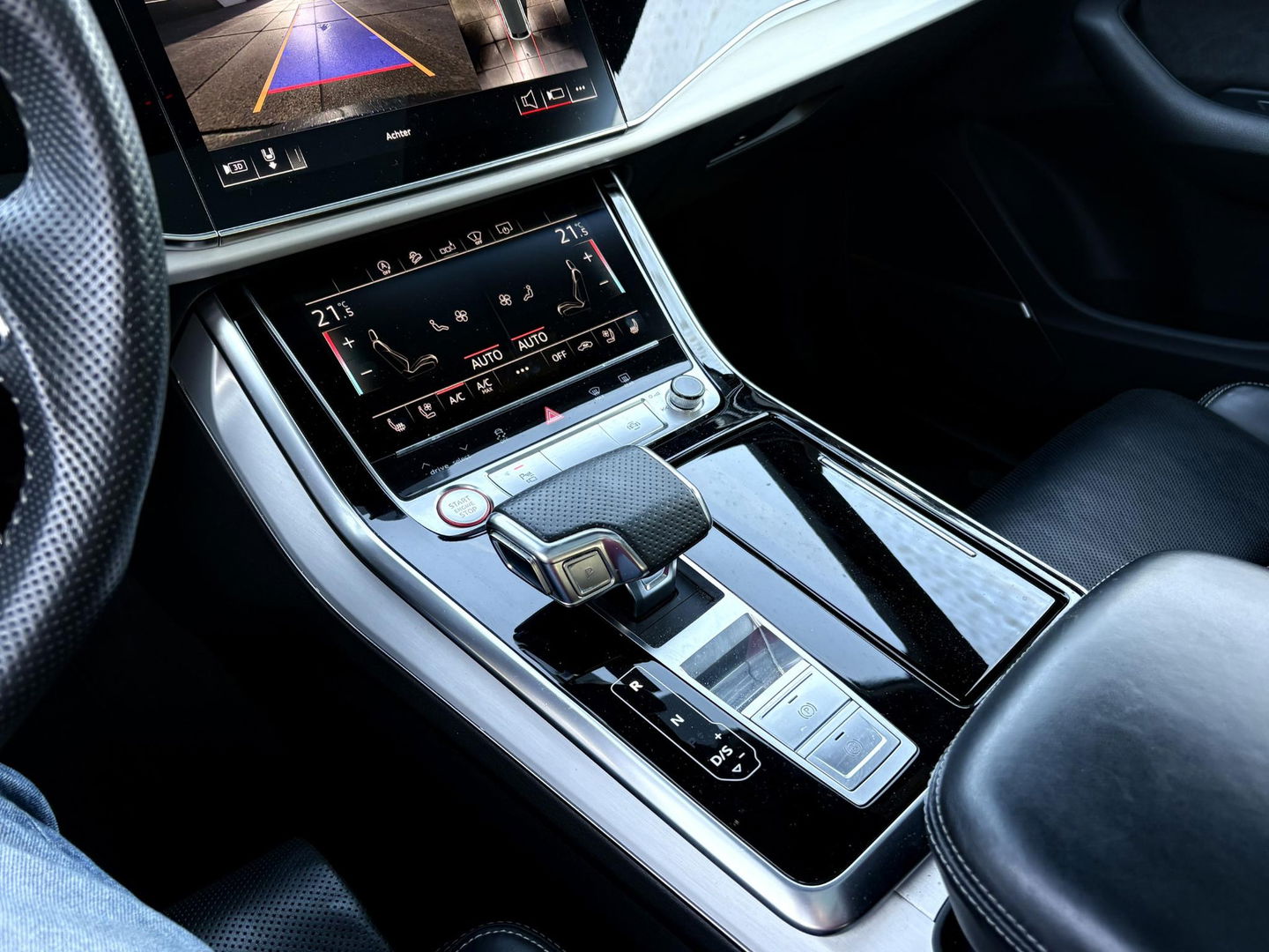 Audi Q8 4.0 TDI SQ8 quattro | 435PK | DIK UITGEVOERD | PANO | LEDER | MATRIX LED |