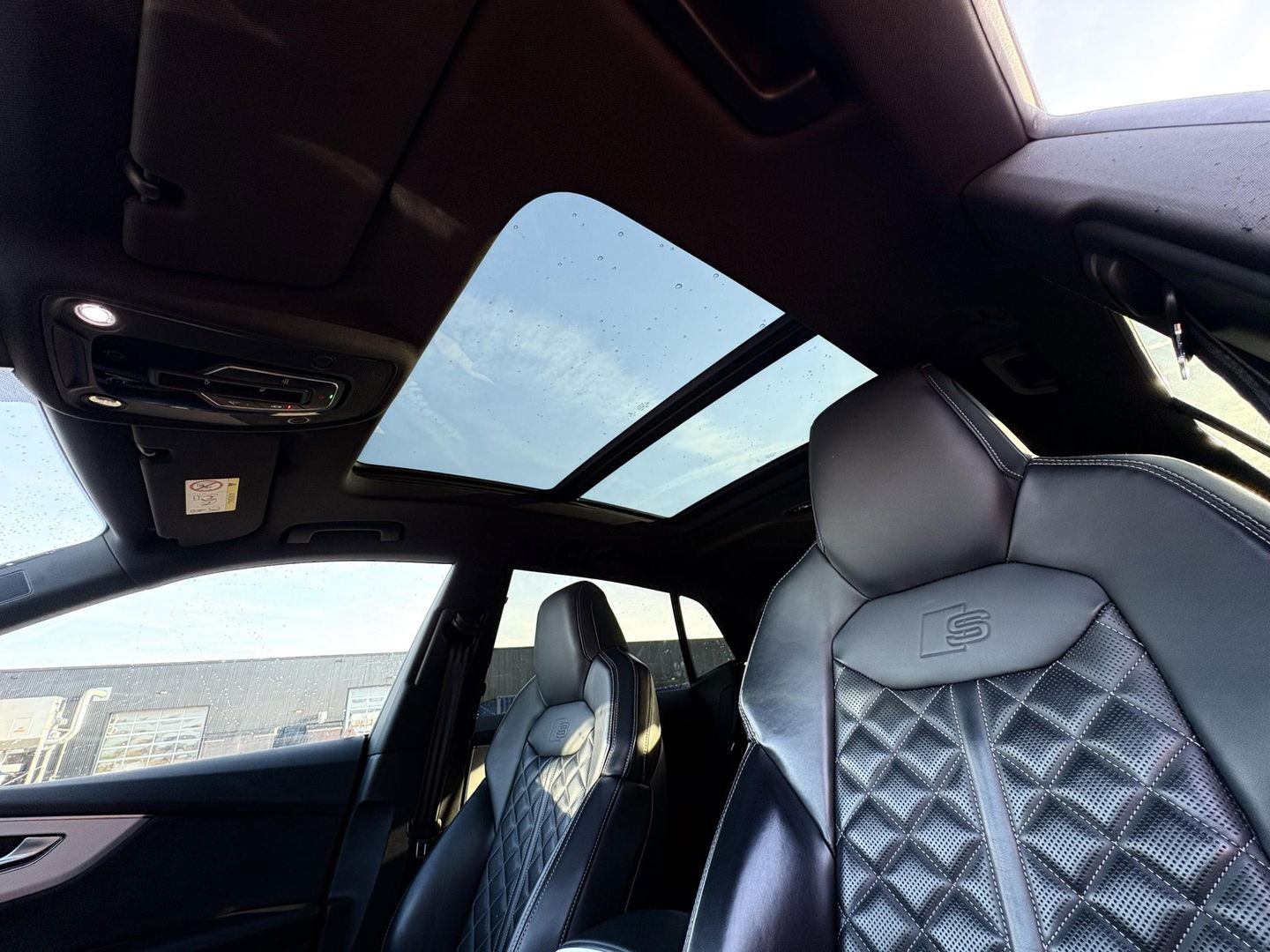 Audi Q8 4.0 TDI SQ8 quattro | 435PK | DIK UITGEVOERD | PANO | LEDER | MATRIX LED |