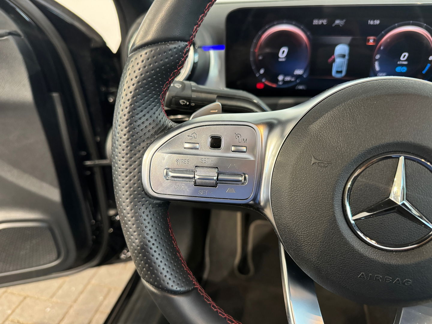 Mercedes-Benz A-Klasse 250 e AMG Pano|Sfeer|ACC|360c|HuD|BTW