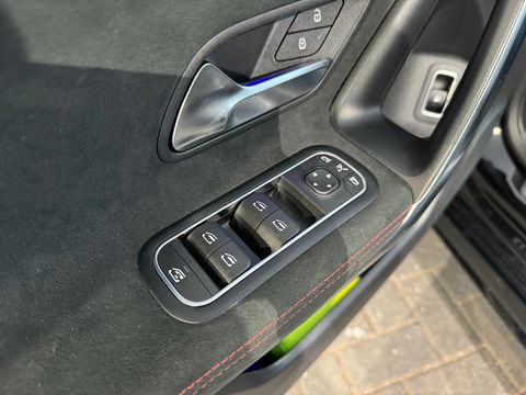 Mercedes-Benz A-Klasse 250 e AMG Pano|Sfeer|ACC|360c|HuD|BTW