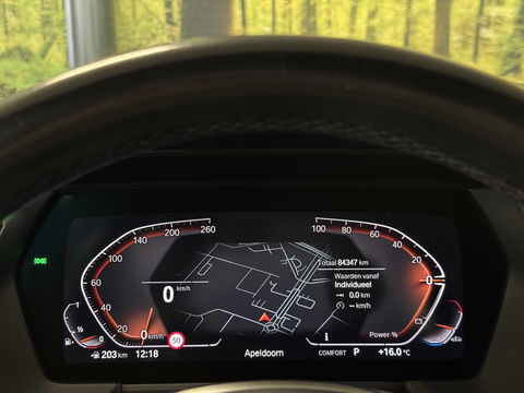 BMW 1-serie 118i Business Sport Line | Apple Carplay | Android Auto | Sfeerverlichting | Navigatie | DAB | Lane Assist | Cruise Control | Parkeersensoren | LED | Elektrische Spiegels