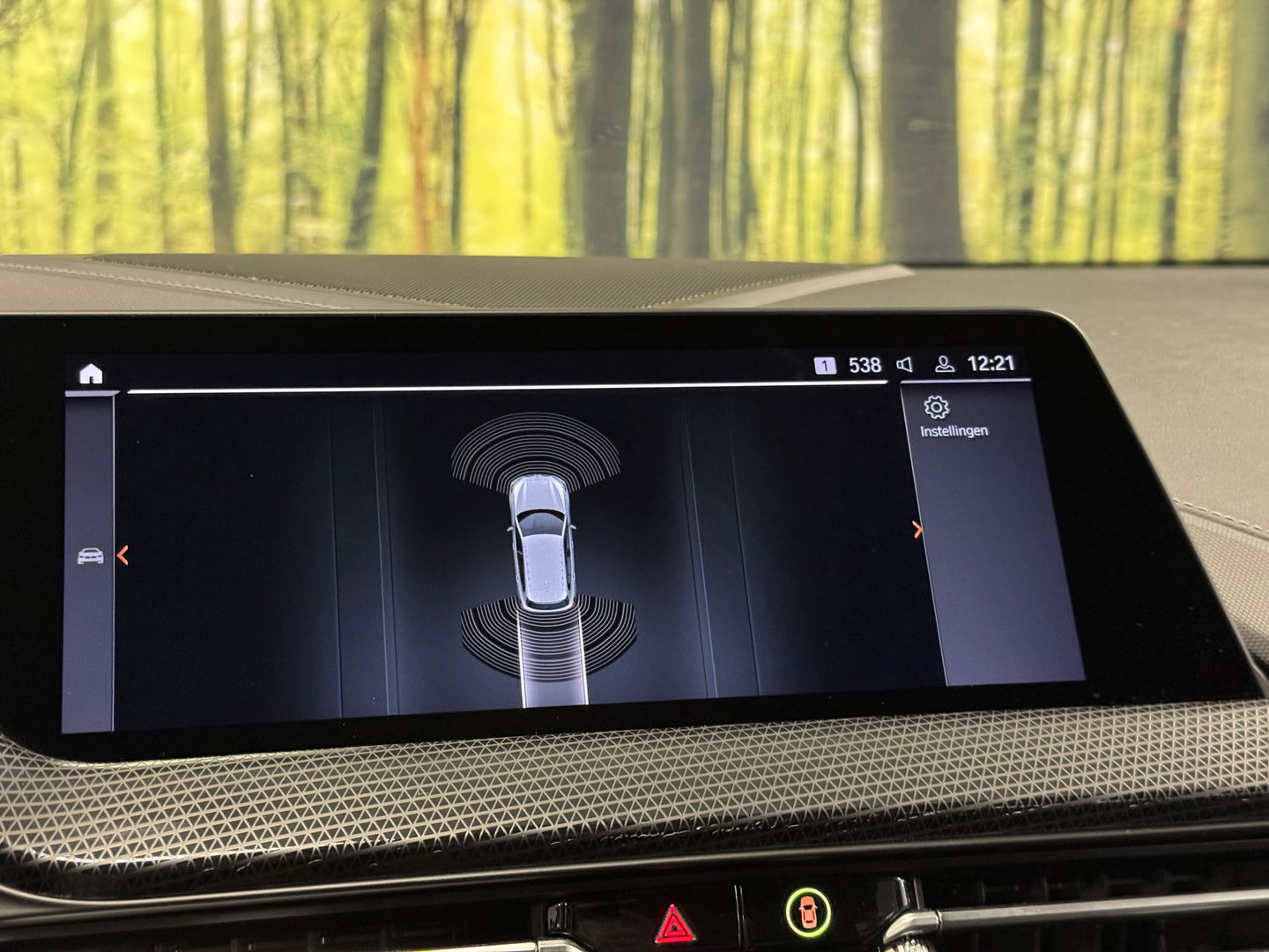 BMW 1-serie 118i Business Sport Line | Apple Carplay | Android Auto | Sfeerverlichting | Navigatie | DAB | Lane Assist | Cruise Control | Parkeersensoren | LED | Elektrische Spiegels