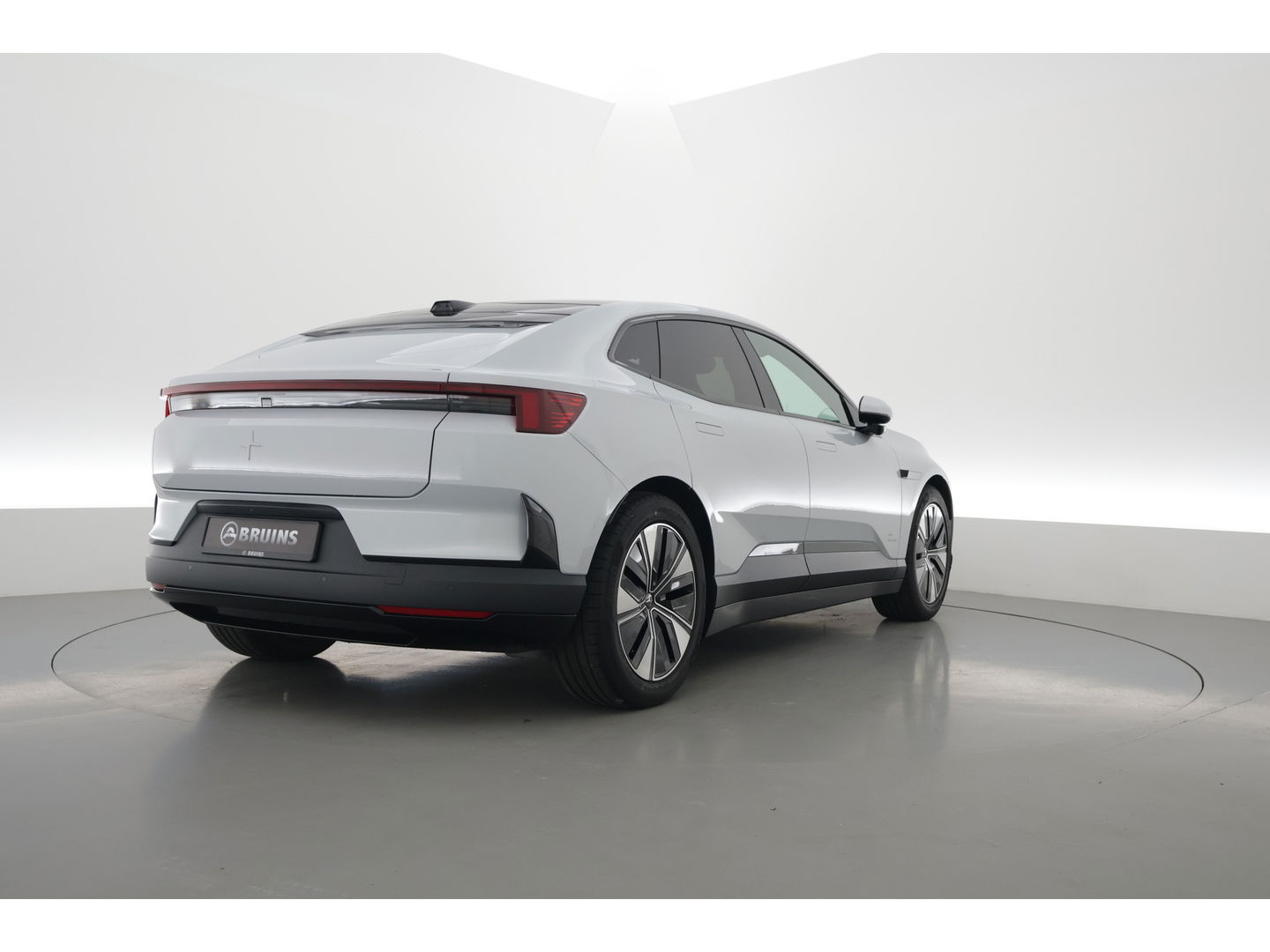 Polestar 4 Long Range Single motor Plus 100 kWh | Napp Leder + Pilot & Plus Pakket | Massage | H&K Audio |