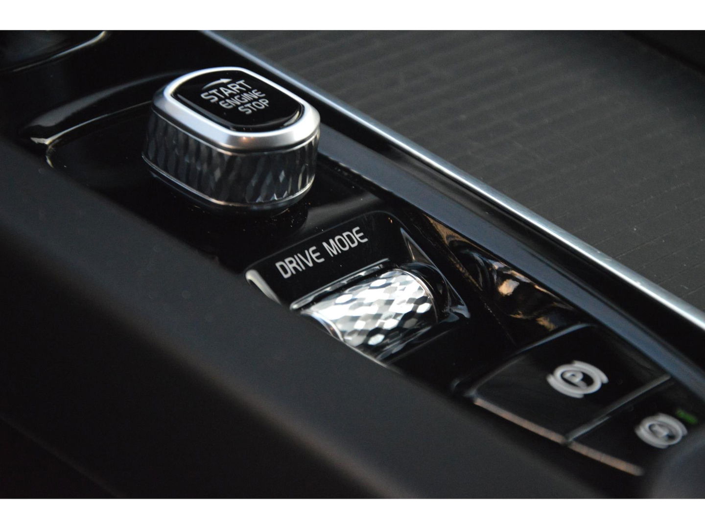 Volvo V60 B3 Business Pro | Pilot-Assist | Apple Carplay | Bluetooth | BLIS |