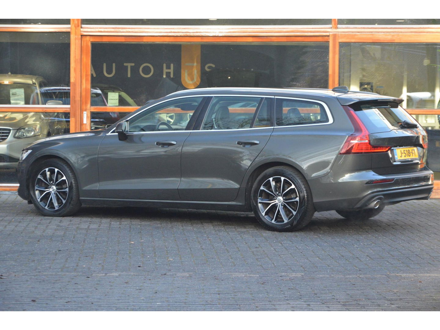 Volvo V60 B3 Business Pro | Pilot-Assist | Apple Carplay | Bluetooth | BLIS |