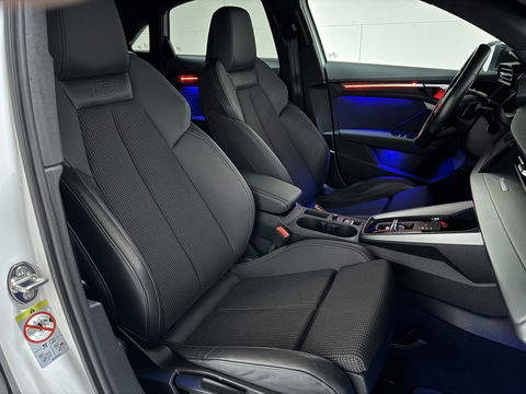 Audi A3 Limousine 35 TFSI S-Line Black Edition Sfeer Carplay NAP