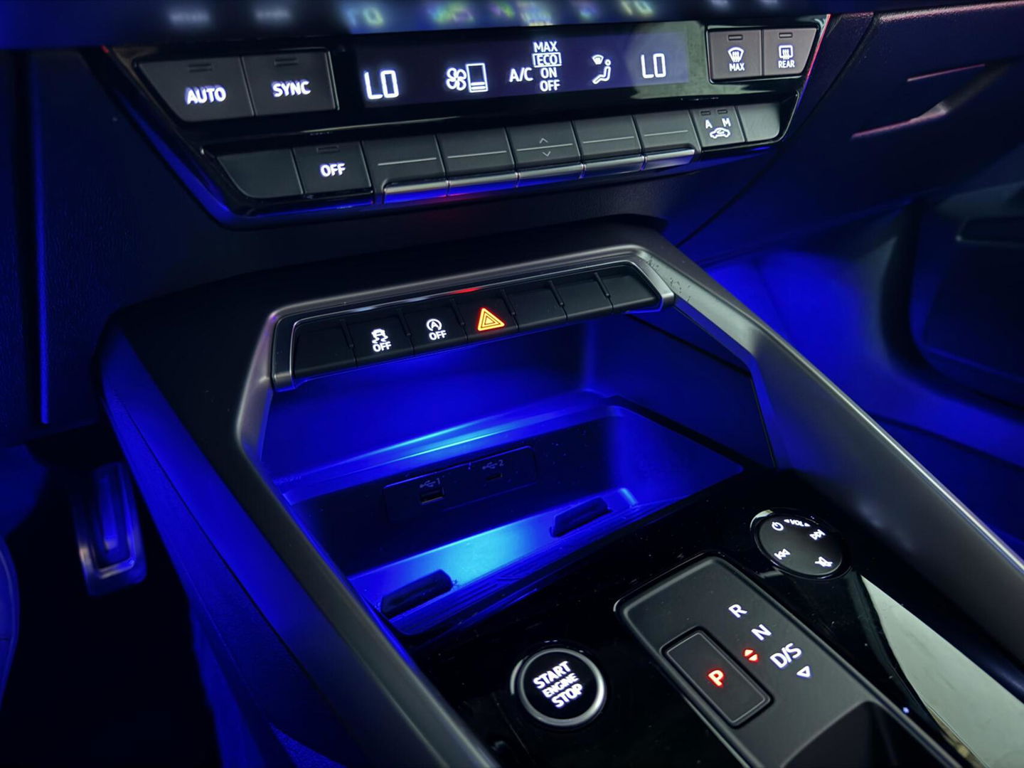 Audi A3 Limousine 35 TFSI S-Line Black Edition Sfeer Carplay NAP