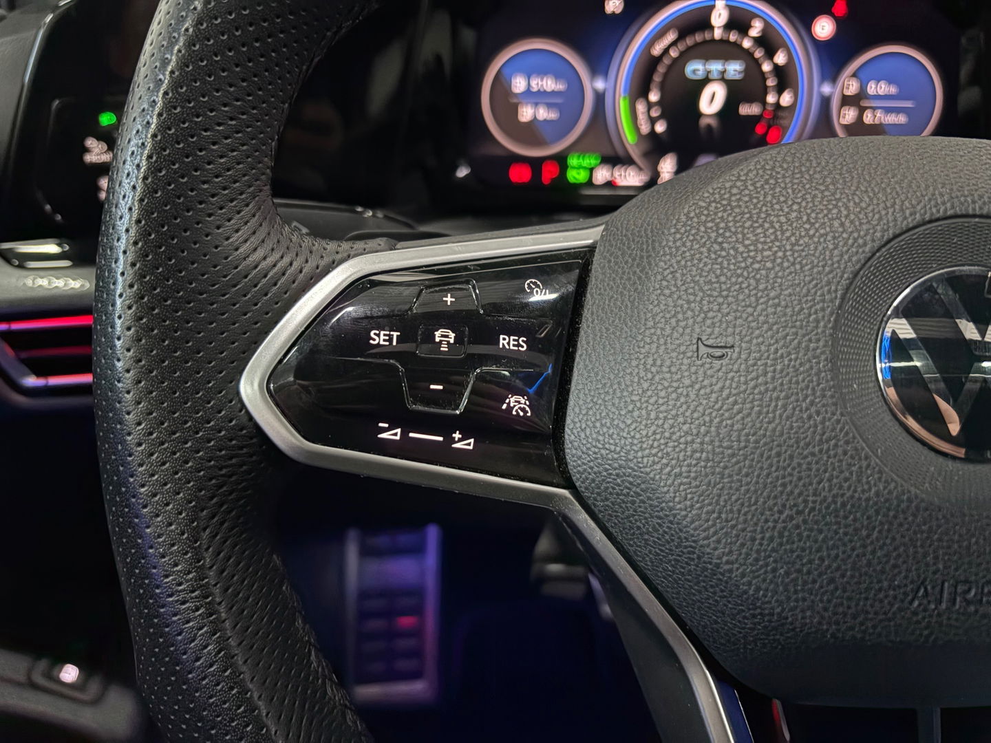 Volkswagen Golf 1.4 eHybrid GTE Pano*Sfeer*keyless*