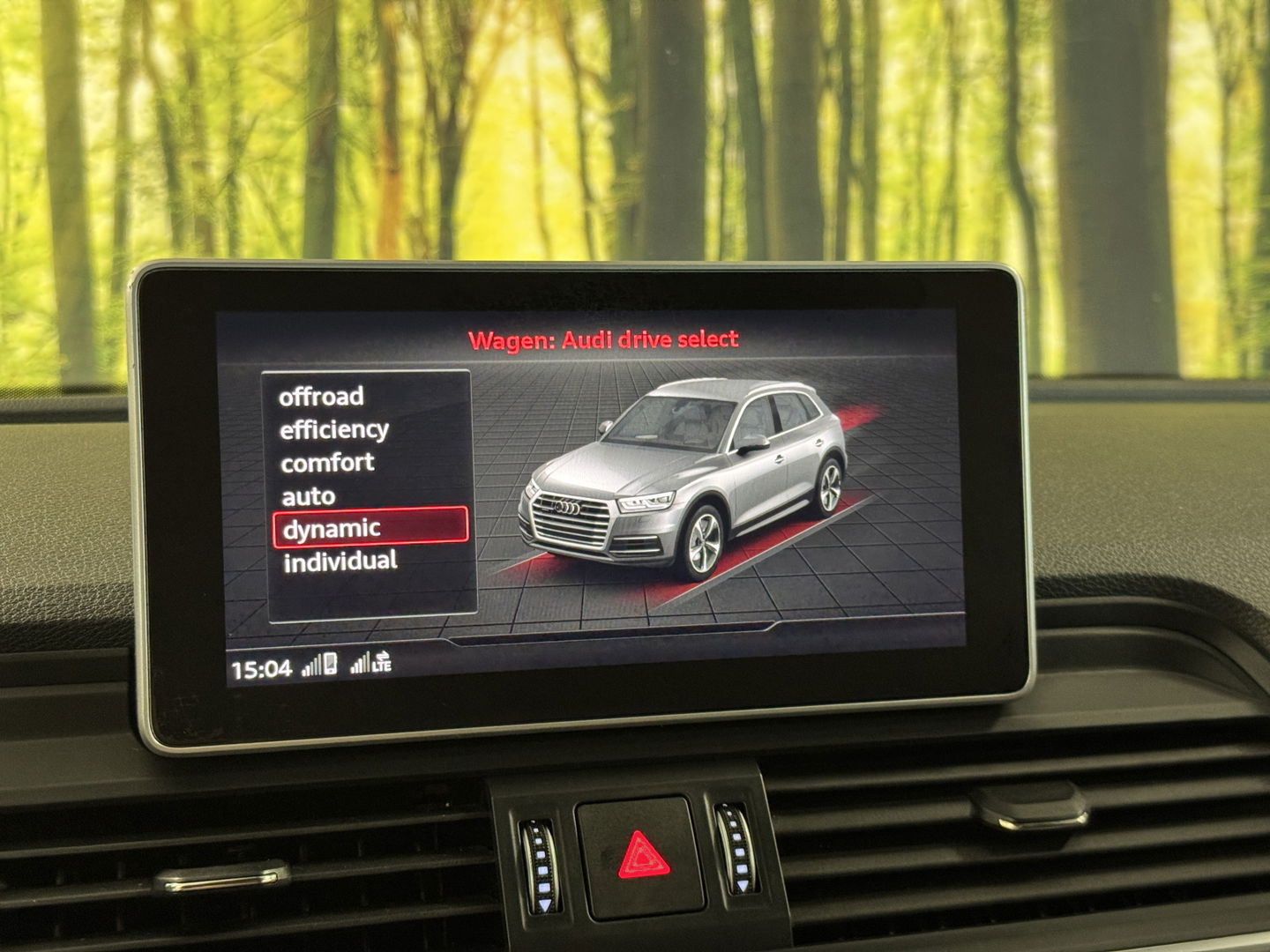 Audi Q5 3.0 TDI quattro Sport S Line Black Edition | 286 PK! | Panoramadak | Adaptieve Cruise Control | Lane Assist | Elektrische Trekhaak | Camera | DAB | Navigatie | 20" Lichtmetaal |