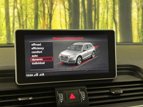 Audi Q5 3.0 TDI quattro Sport S Line Black Edition | 286 PK! | Panoramadak | Adaptieve Cruise Control | Lane Assist | Elektrische Trekhaak | Camera | DAB | Navigatie | 20" Lichtmetaal |