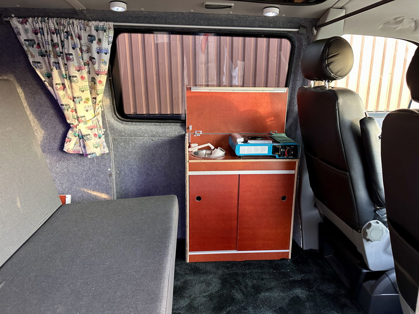 Volkswagen TRANSPORTER TDI 96 KW 1.0 DC | Unieke Camper! | Hefdak | Luifel | Bluetooth | Airconditioning | Trekhaak |