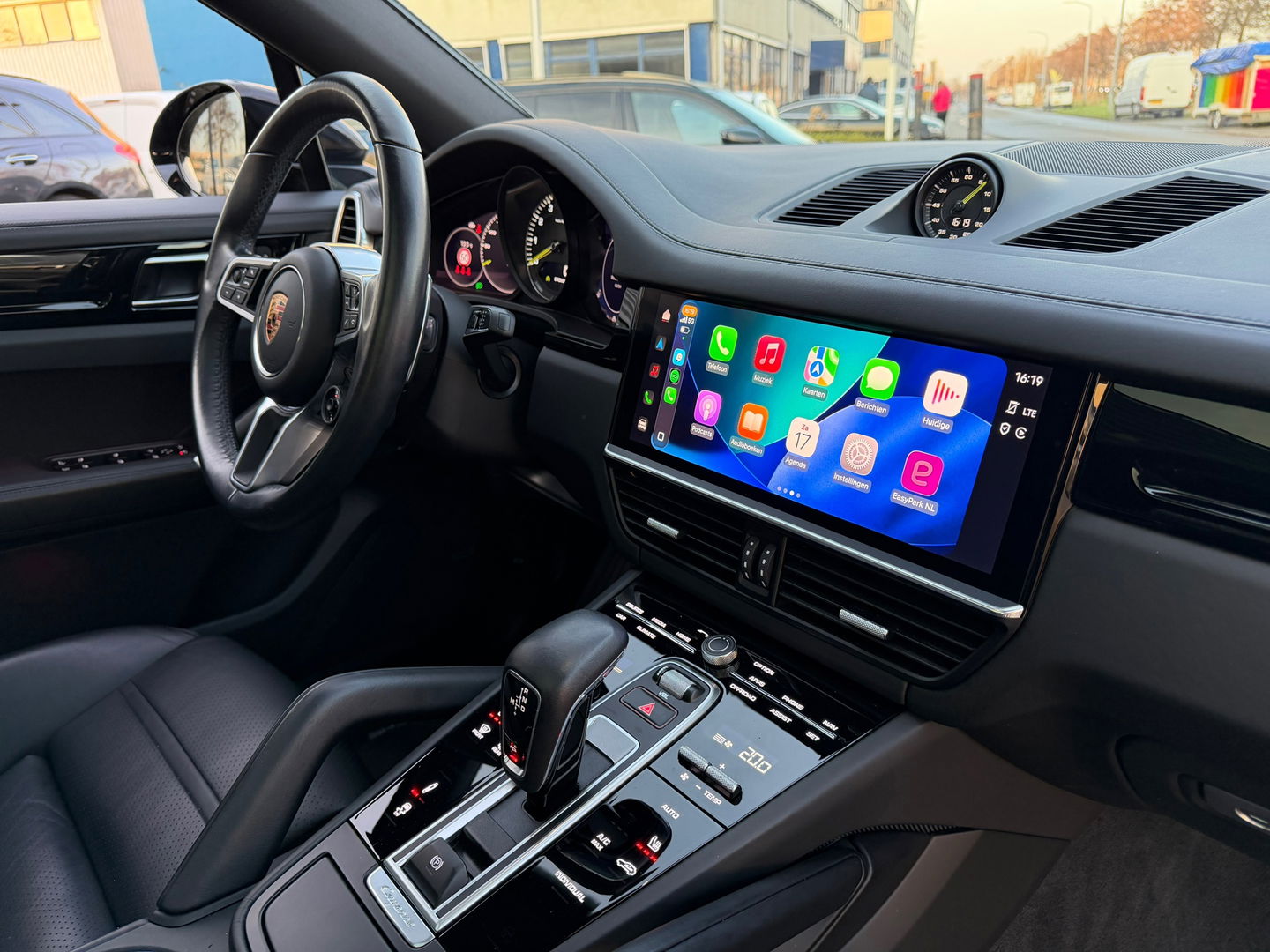 Porsche Cayenne Coupé 3.0 E-Hybrid Pano|NL-Auto|Keyless|4Wielbesturing|Approved|Bosé|462PK