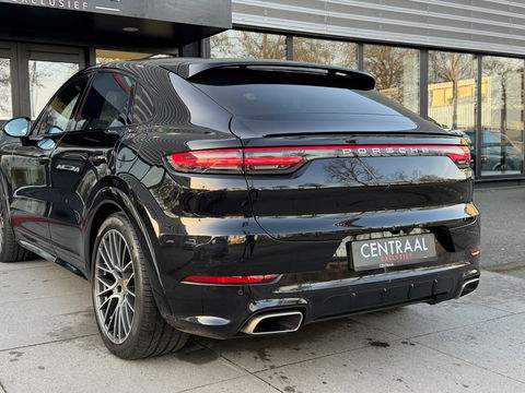 Porsche Cayenne Coupé 3.0 E-Hybrid Pano|NL-Auto|Keyless|4Wielbesturing|Approved|Bosé|462PK
