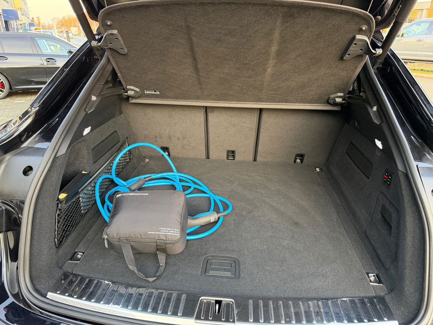 Porsche Cayenne Coupé 3.0 E-Hybrid Pano|NL-Auto|Keyless|4Wielbesturing|Approved|Bosé|462PK