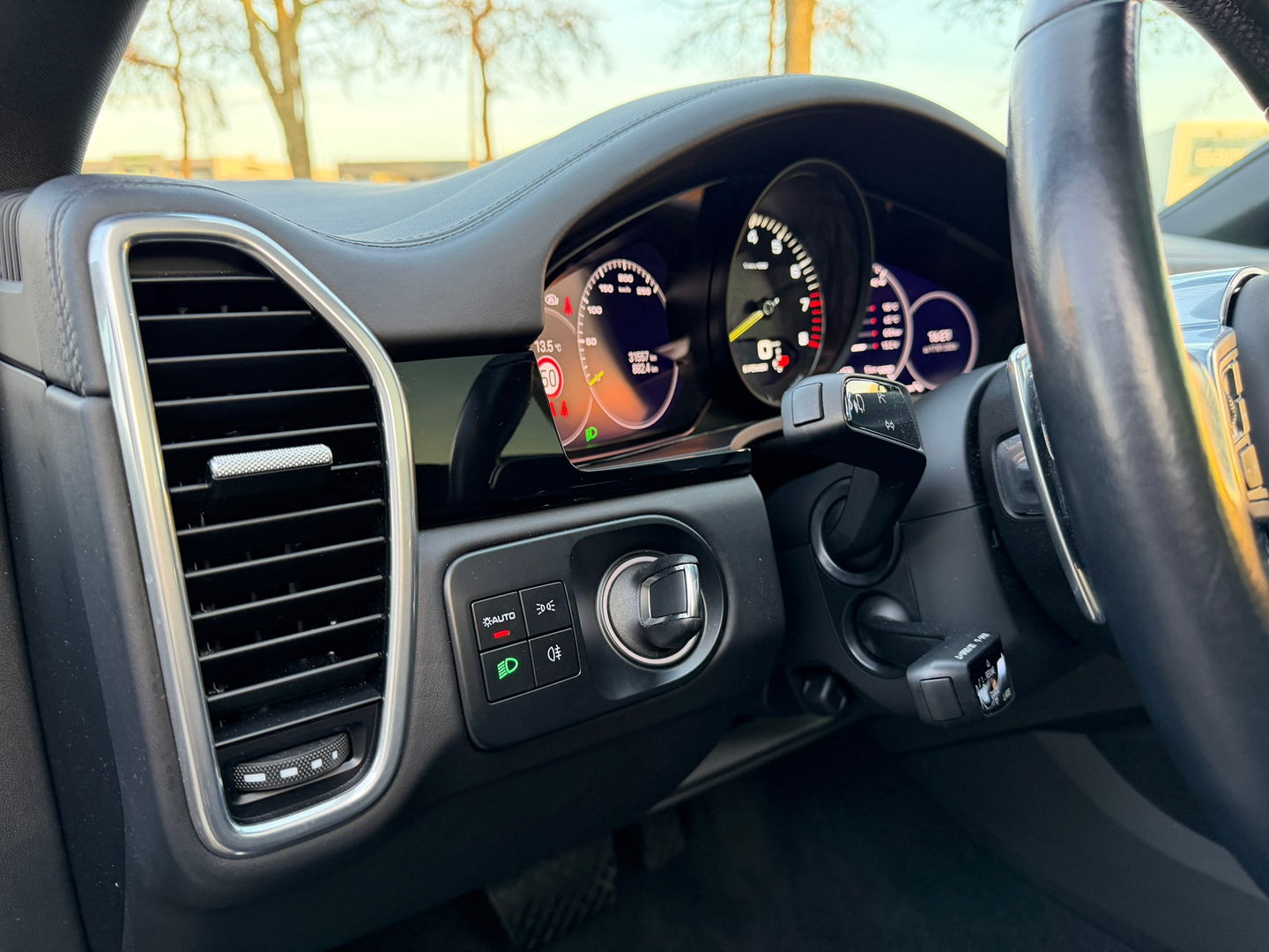 Porsche Cayenne Coupé 3.0 E-Hybrid Pano|NL-Auto|Keyless|4Wielbesturing|Approved|Bosé|462PK