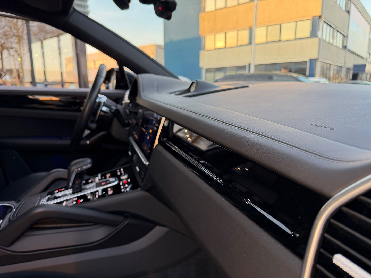 Porsche Cayenne Coupé 3.0 E-Hybrid Pano|NL-Auto|Keyless|4Wielbesturing|Approved|Bosé|462PK