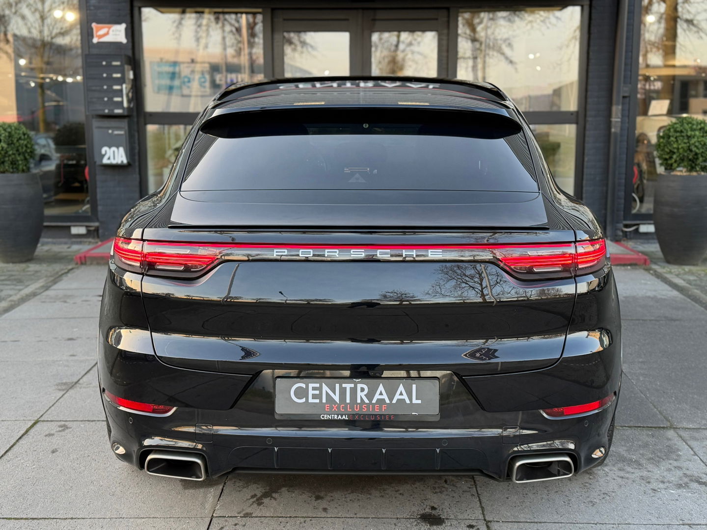 Porsche Cayenne Coupé 3.0 E-Hybrid Pano|NL-Auto|Keyless|4Wielbesturing|Approved|Bosé|462PK