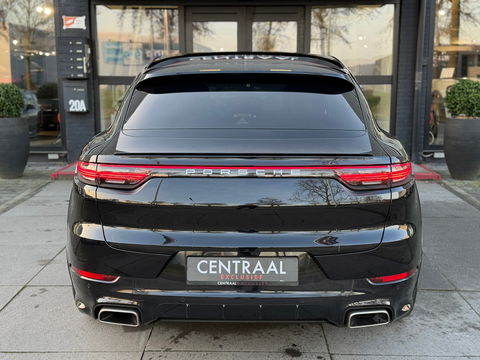 Porsche Cayenne Coupé 3.0 E-Hybrid Pano|NL-Auto|Keyless|4Wielbesturing|Approved|Bosé|462PK