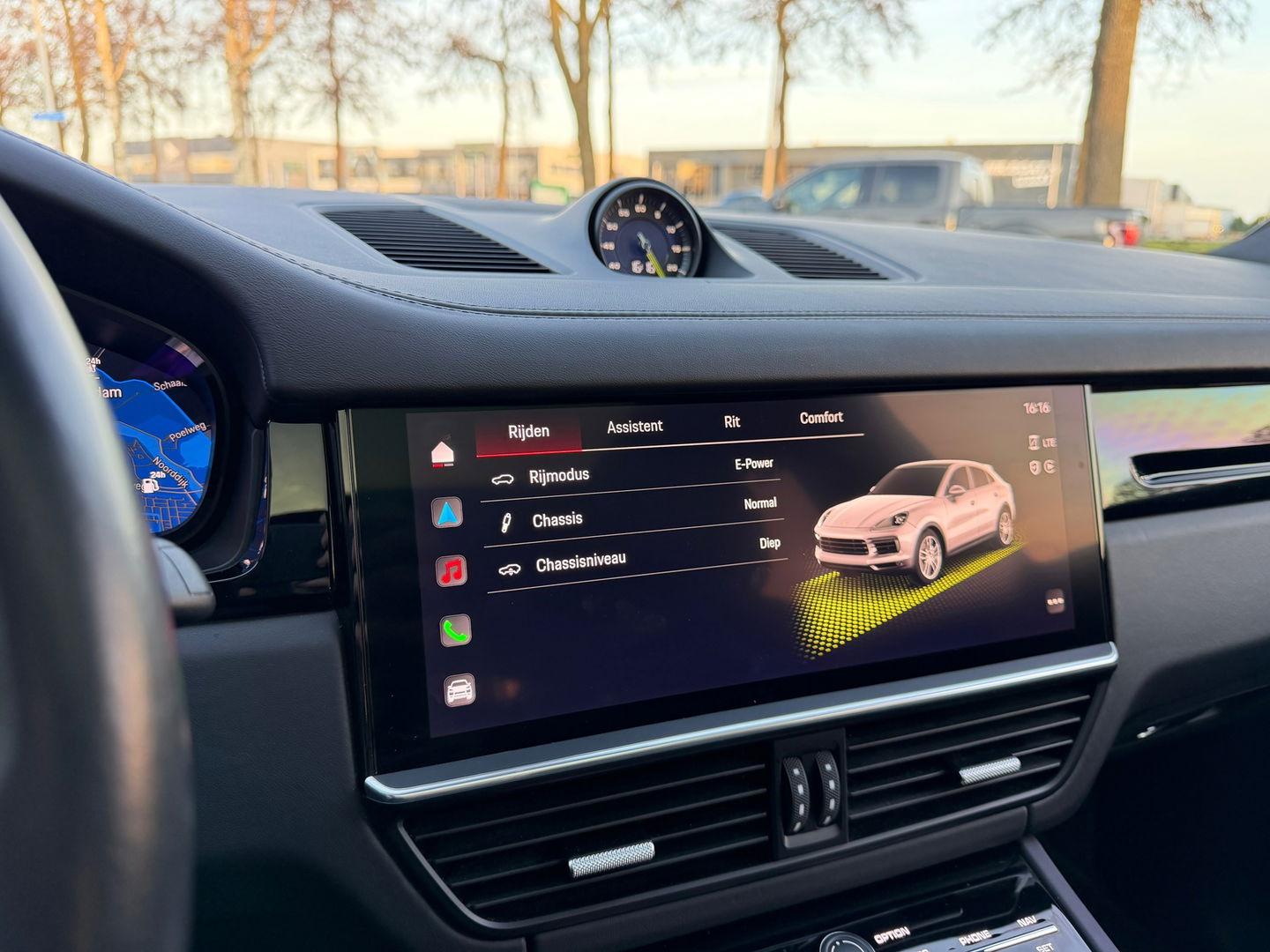 Porsche Cayenne Coupé 3.0 E-Hybrid Pano|NL-Auto|Keyless|4Wielbesturing|Approved|Bosé|462PK