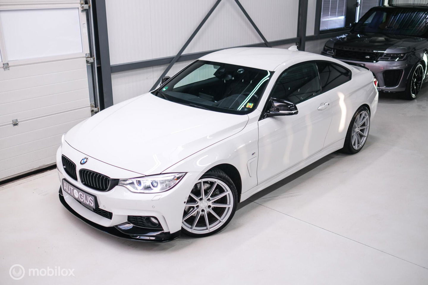 BMW 4 Serie Coupé 430i Centennial High Executive | Veel opties | Adaptive | Lane assist | Trekhaak | Leder | Stuurwiel verwarmd | Navipro |