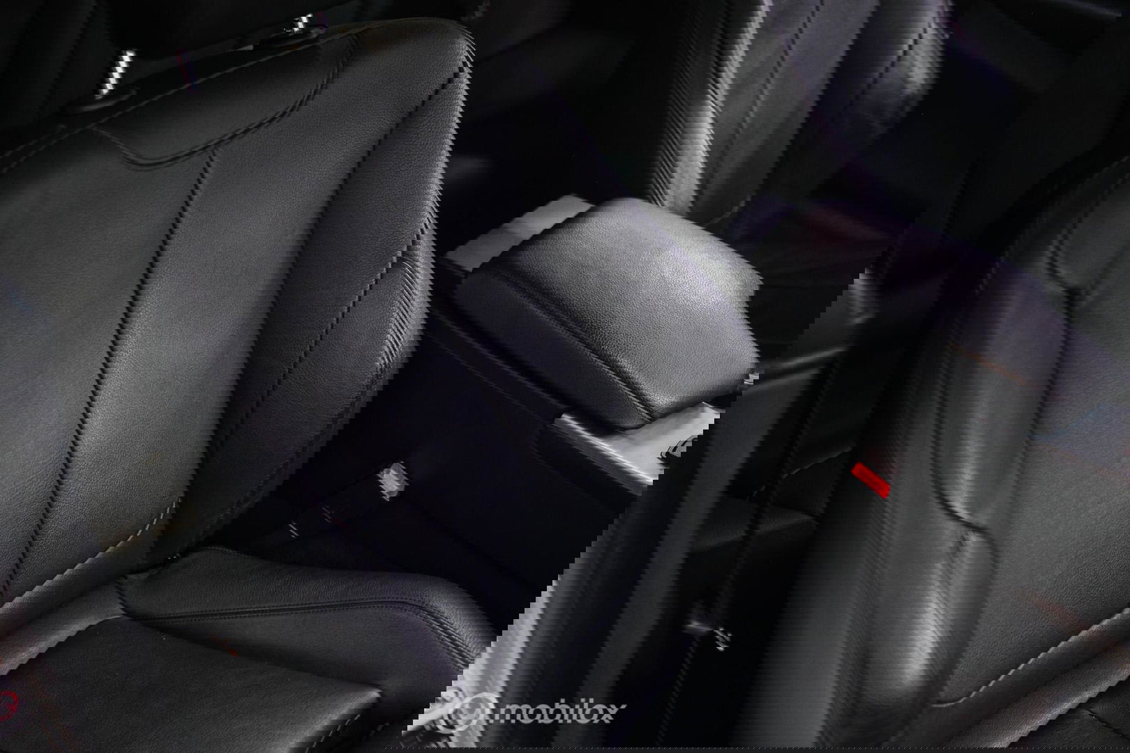 BMW 4 Serie Coupé 430i Centennial High Executive | Veel opties | Adaptive | Lane assist | Trekhaak | Leder | Stuurwiel verwarmd | Navipro |