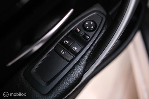 BMW 4 Serie Coupé 430i Centennial High Executive | Veel opties | Adaptive | Lane assist | Trekhaak | Leder | Stuurwiel verwarmd | Navipro |