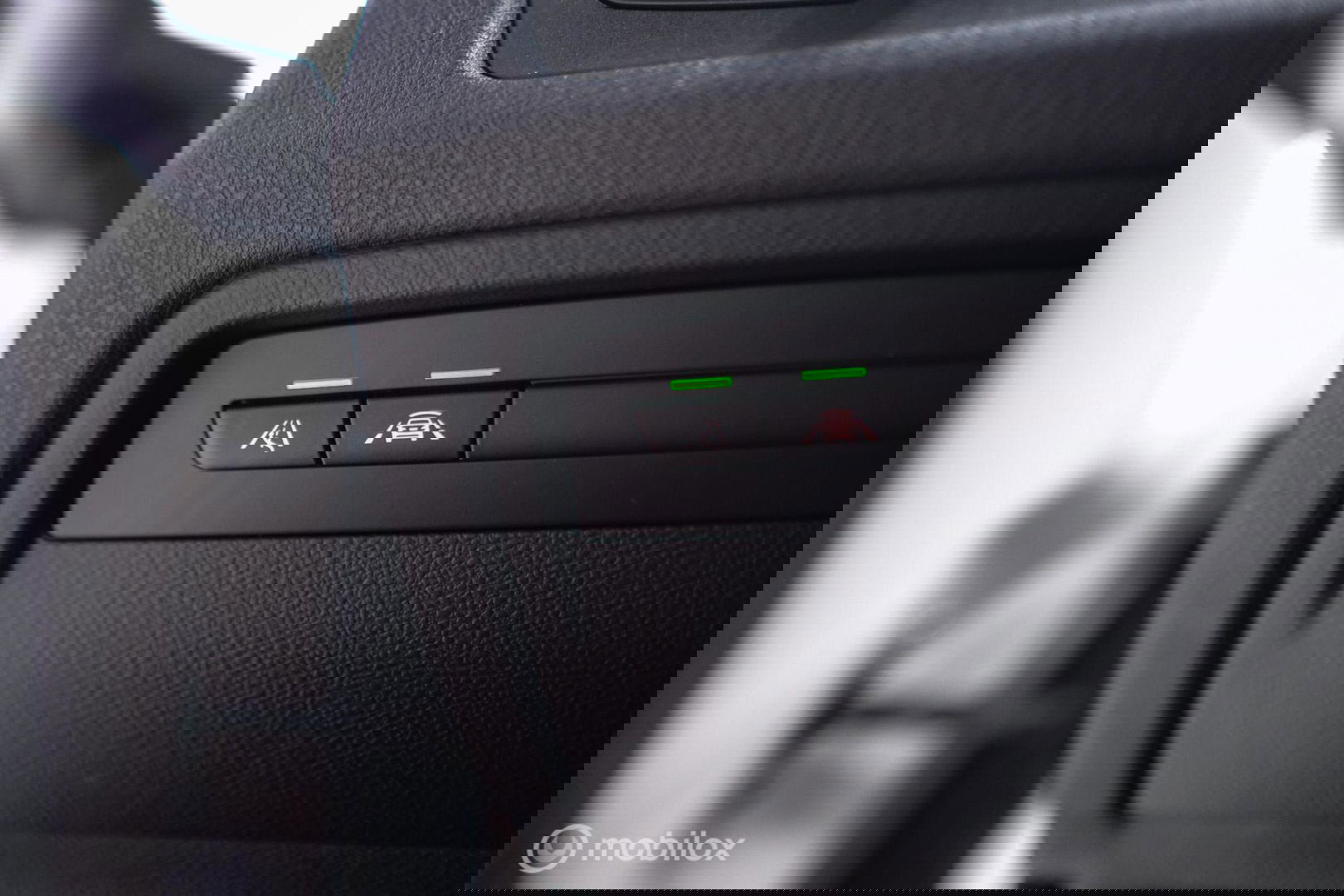 BMW 4 Serie Coupé 430i Centennial High Executive | Veel opties | Adaptive | Lane assist | Trekhaak | Leder | Stuurwiel verwarmd | Navipro |