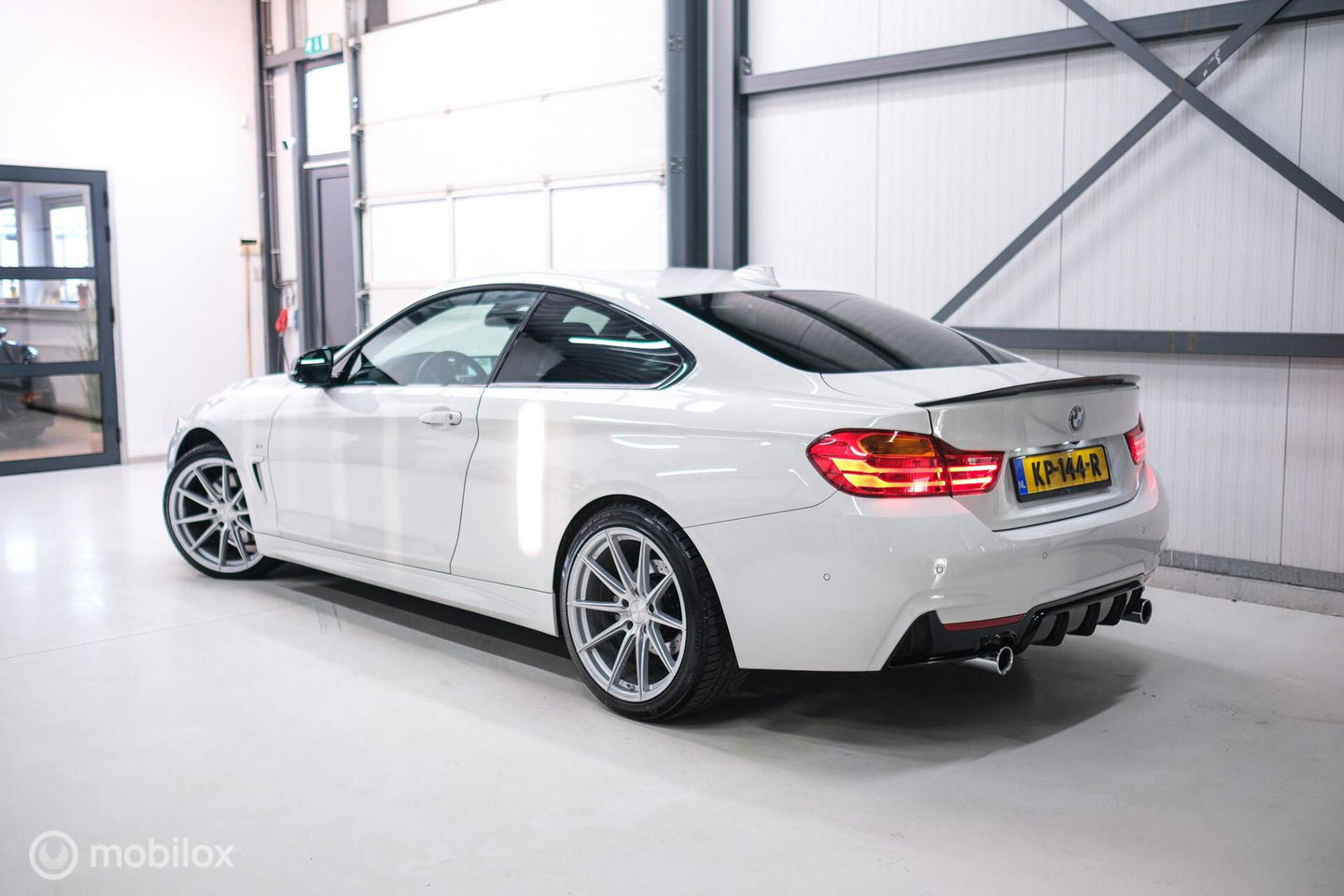 BMW 4 Serie Coupé 430i Centennial High Executive | Veel opties | Adaptive | Lane assist | Trekhaak | Leder | Stuurwiel verwarmd | Navipro |