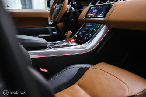 Land Rover Range Rover Sport P575 SVR Carbon Edition