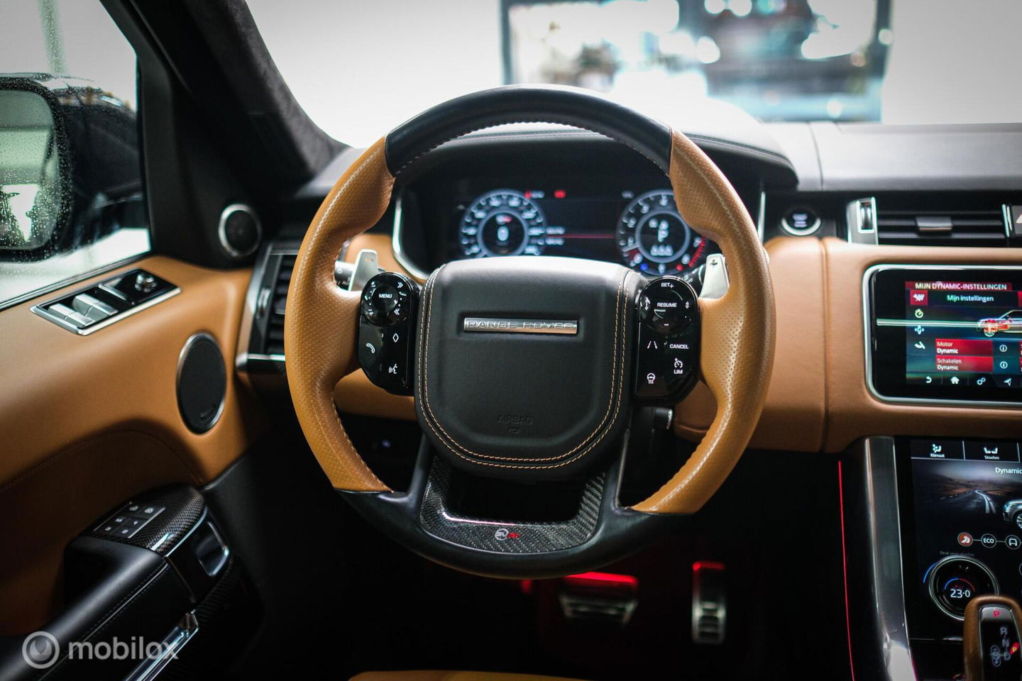 Land Rover Range Rover Sport P575 SVR Carbon Edition