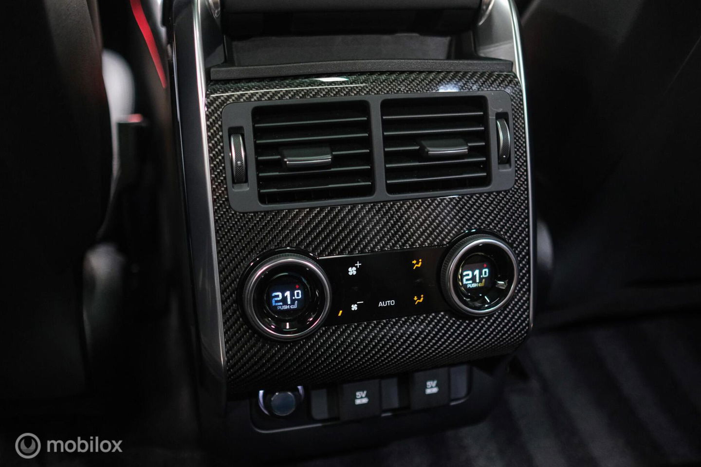 Land Rover Range Rover Sport P575 SVR Carbon Edition