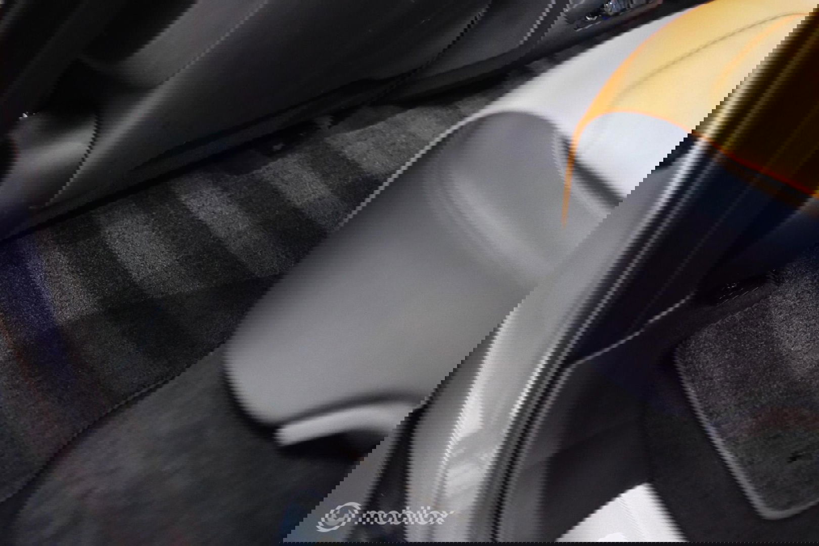 Land Rover Range Rover Sport P575 SVR Carbon Edition